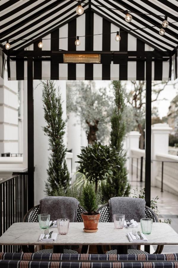 The Laslett London Luaran gambar