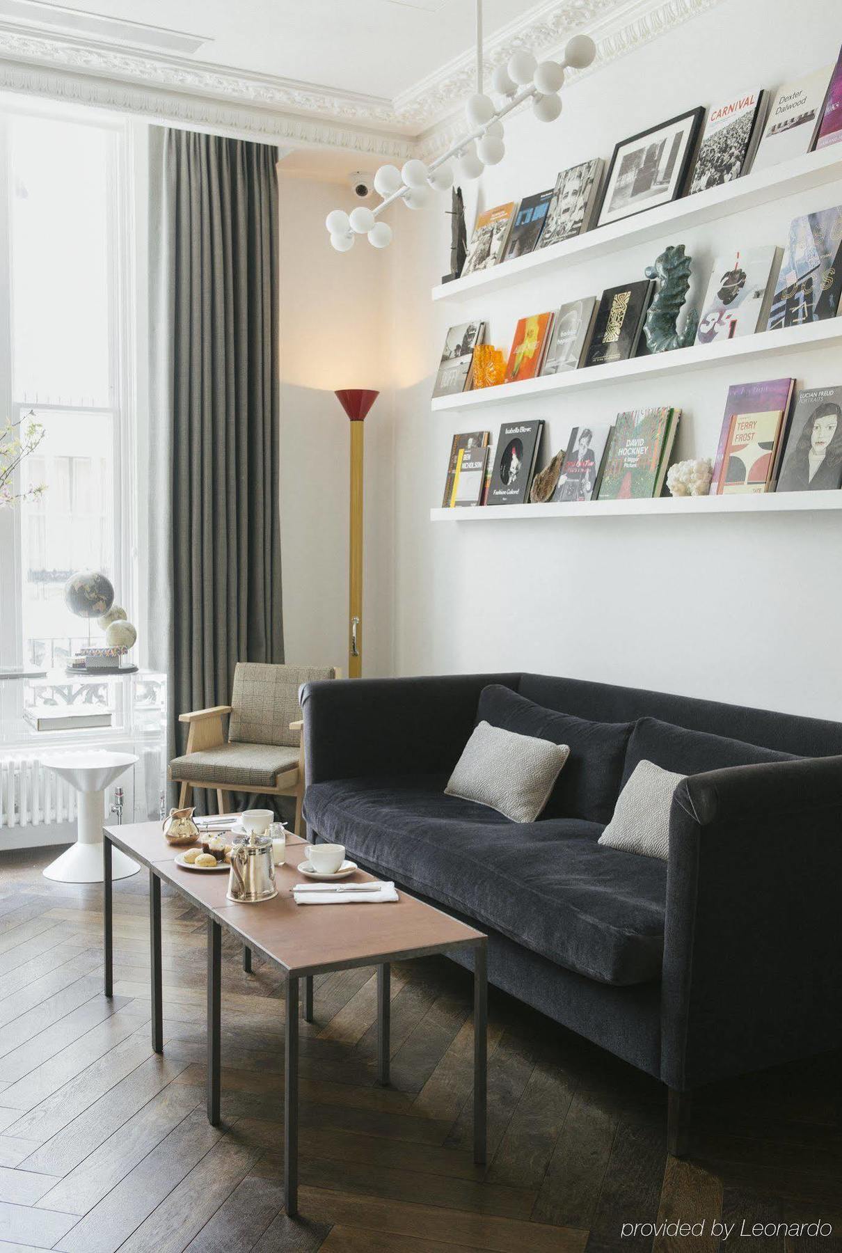 The Laslett London Luaran gambar