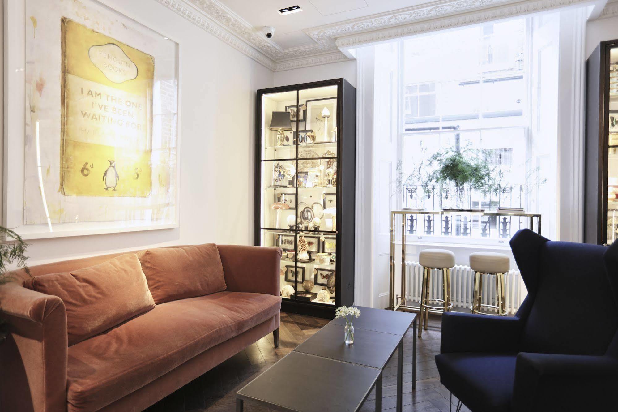 The Laslett London Luaran gambar