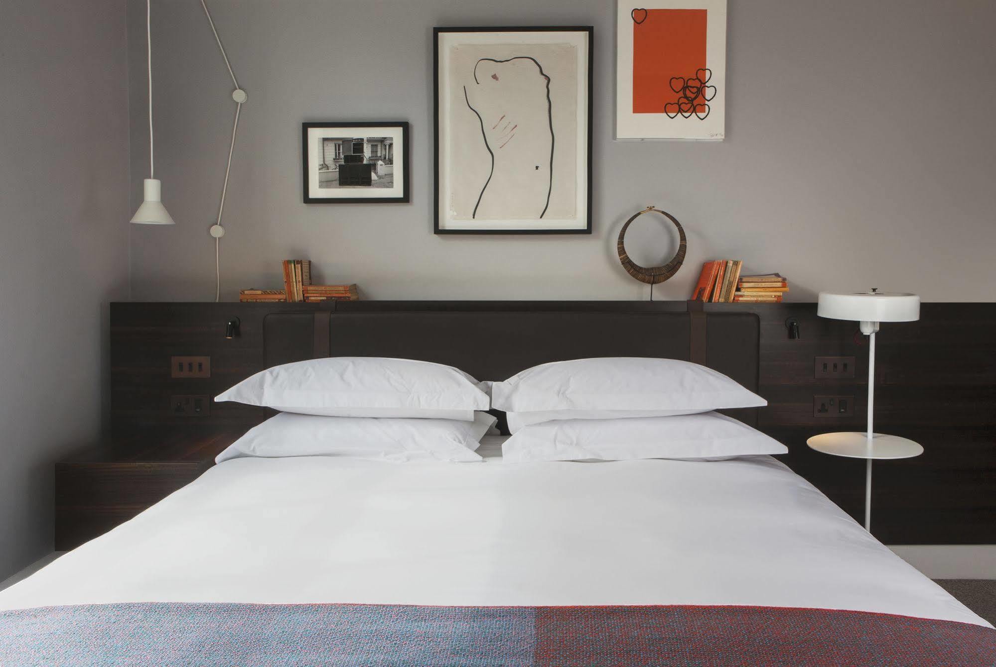 The Laslett London Luaran gambar